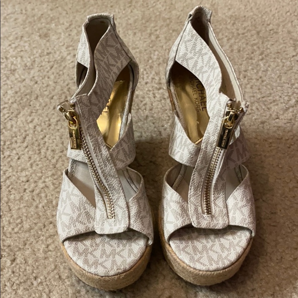 White logo Michael Kors wedges